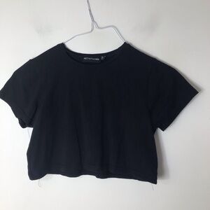 PrettyLittleThing Black Short Sleeve Cropped Tee
